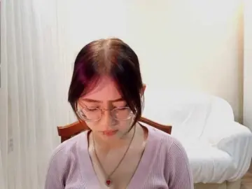 Bongacams Free Porn Cam of MyrleHenggeler