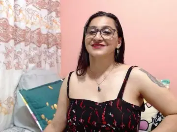 Bongacams Adult Video Chat of KarinaSuarez1