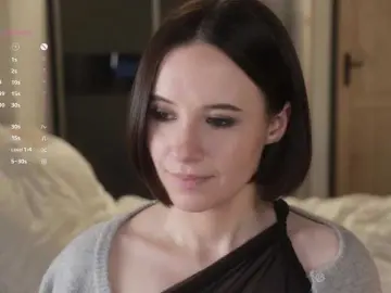 Bongacams Watch Live Sex Cams of -FemaleEssence-