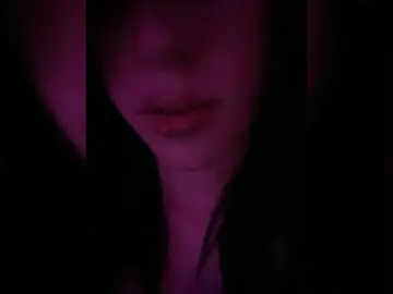 Bongacams Free Porn Cam of emog1rl