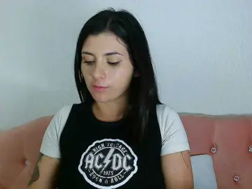 Bongacams Nude Webcam of JenellKurtz