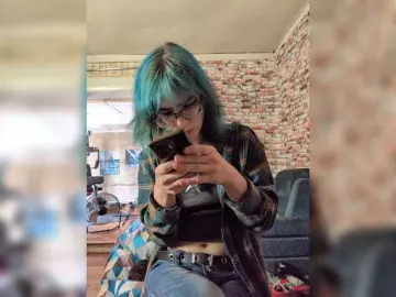 Bongacams Live Sex Cam of alienkaa