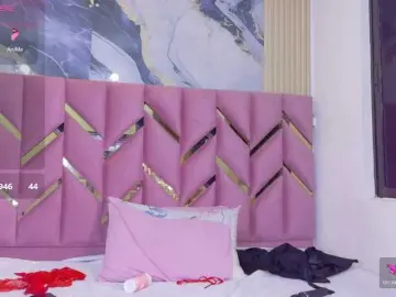 Bongacams Private Sex Chat of skinnyprinces