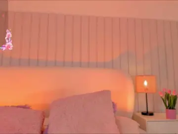 Bongacams Sex Cam of Megan-Holly