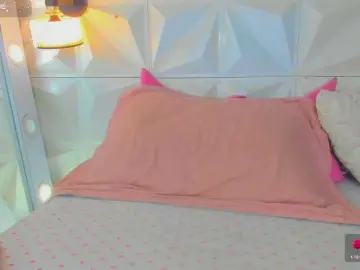 Bongacams Watch Live Sex Cams of cutelatinaxxx