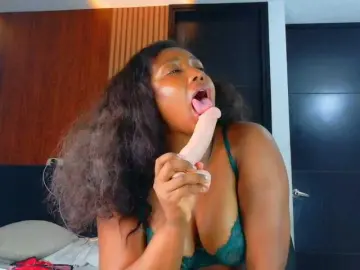 Bongacams Adult Webcam of Black-gem18