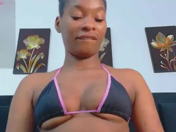 Bongacams Sex Chat of petitelittleebony