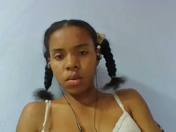 Bongacams Adult Video Chat of Emelie1a