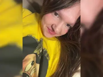 Bongacams Watch Live Sex Cams of Cute-Lolly