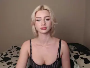 Bongacams Live Sex Cam of Linaaa