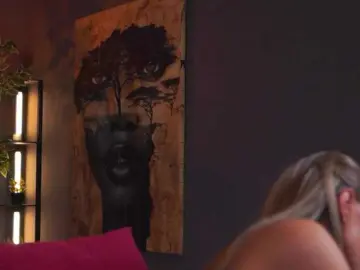 Bongacams Sex Cam of EvelynEvyy