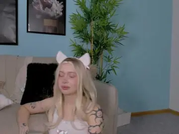 Bongacams Live Sex Cam of DragonFlya