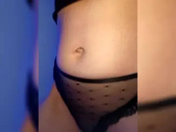 Bongacams Sex Cam of AnyaSweet18