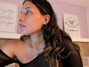 Bongacams Best live sex cam show of EmmaSanchez1