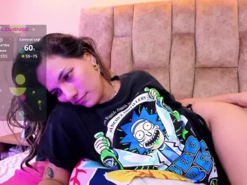 Bongacams Watch Live Sex Cams of EmmaSanchez1