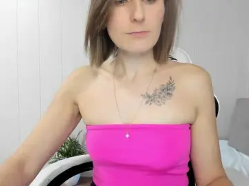 Bongacams Sex Cam of Kiza9