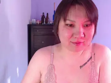 Bongacams Watch Live Sex Cams of Albina-SeXXXova