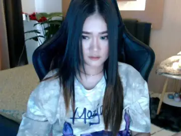 Bongacams Free Porn Cam of AdriannaFowler