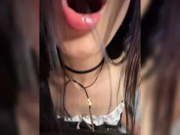 Bongacams Sex Cam of -little--minxxx-