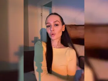 Bongacams Watch Live Sex Cams of OriginalHOOLi