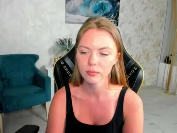 Bongacams Nude Webcam of Strawberrye