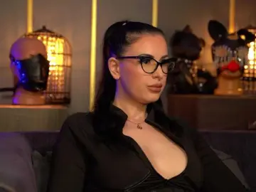Bongacams Free Live Porn of KellyKent