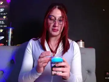 Bongacams Live Sex Cam of Red-moonn