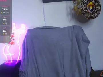 Bongacams Free Porn Cam of Daddyslittleslutfox