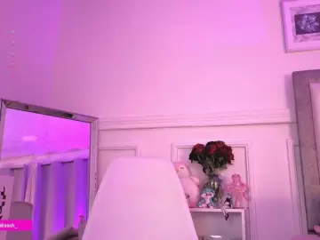 Bongacams Best live sex cam show of Maddieash