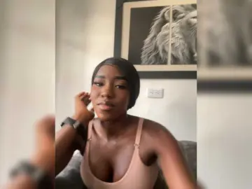 Bongacams Nude Webcam of NahomiEbony01
