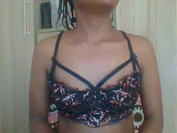 Bongacams Watch Live Sex Cams of Hotchille