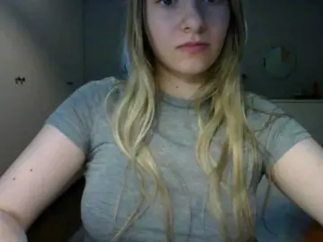 Bongacams Live Sex Cam of RosieJune