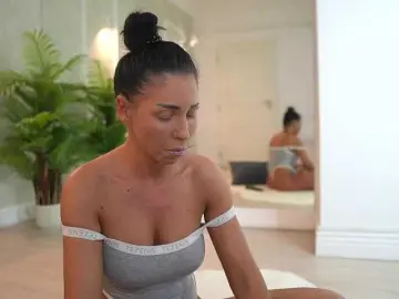 Bongacams Live Porn of MyaBlack