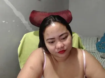 Bongacams Watch Live Sex Cams of BubbleButtPinay