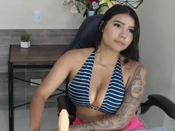 Bongacams Nude Webcam of CherryPosse