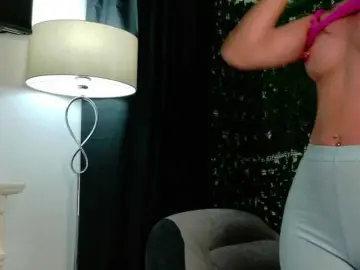 Bongacams Best live sex cam show of NicoleIris