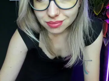 Bongacams Watch Live Sex Cams of xxHeidiLove