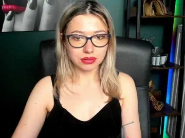 Bongacams Nude Webcam of xxHeidiLove
