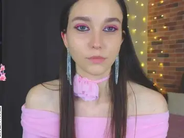 Bongacams Free Porn Cam of SoftieDream