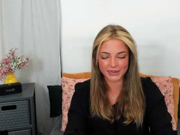 Bongacams Sex Cam of LilyTop