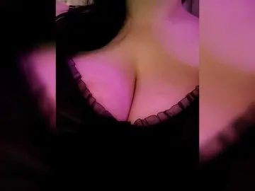 Bongacams Sex Cam of YennSI