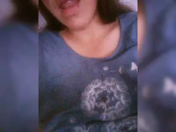 Bongacams Free Porn Cam of TenderBerry