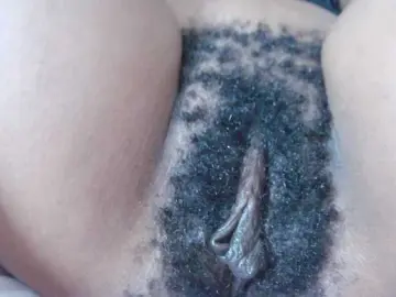 Bongacams Free Porn Cam of Skinybitchx