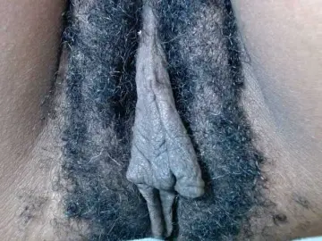 Bongacams Sex Chat of Skinybitchx