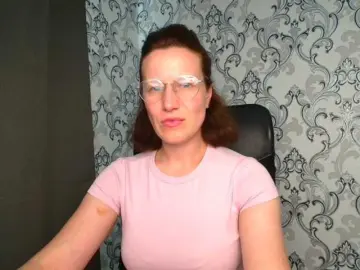 Bongacams Free Live Porn of BellaKisss1