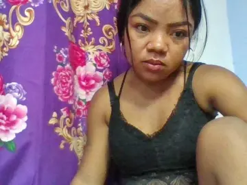 Bongacams Watch Live Sex Cams of Elyah1a