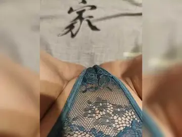 Bongacams Live Sex Cam of Kiskis-s