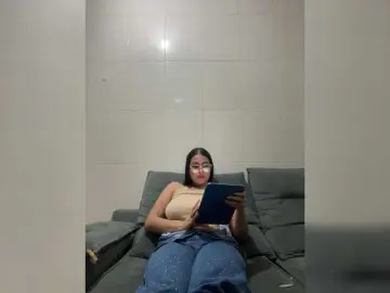 Bongacams Adult Webcam of SidneyRoux