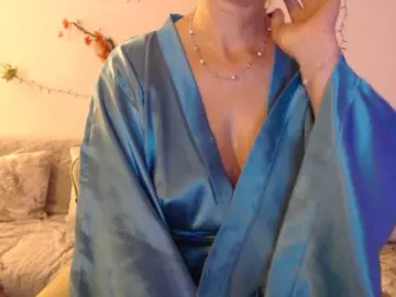 Bongacams Nude Webcam of goodSnowQueen