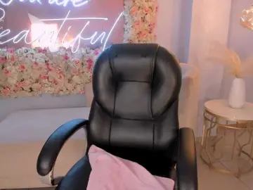 Bongacams Live Sex of MiaRoberts1